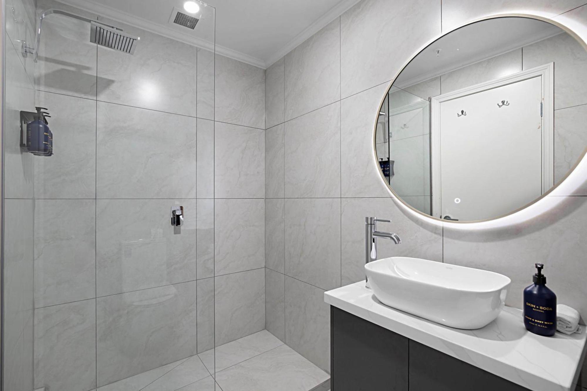 Comfort Apartments Melbourne Central — Photos 3